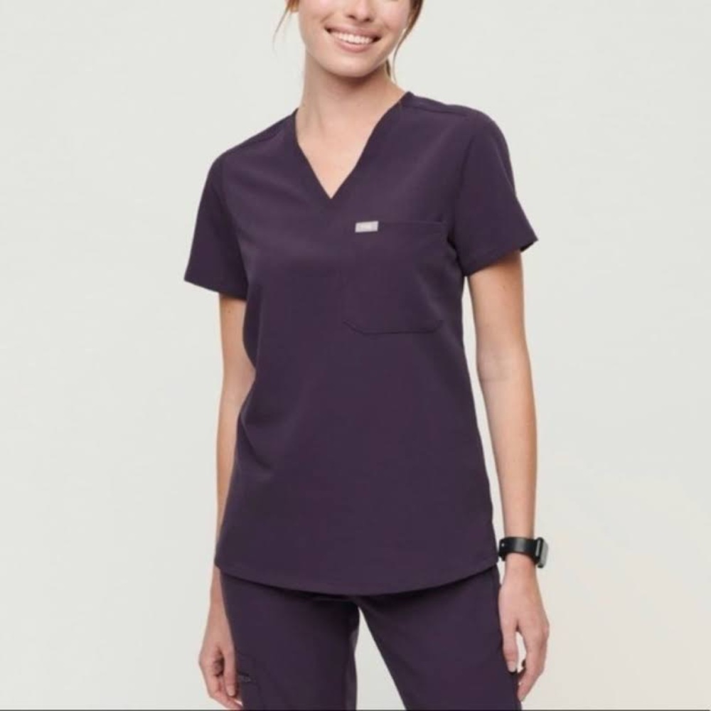 Figs Purple Shadow Scrub Set